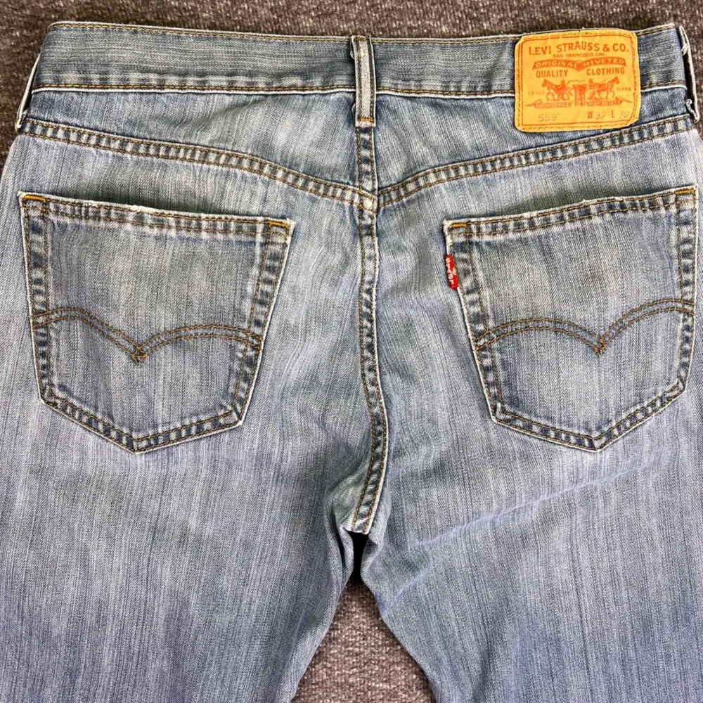 Levis 559 Jeans Men 33x29 Relaxed Straight Light Blue Denim Casual Classic Tag32
